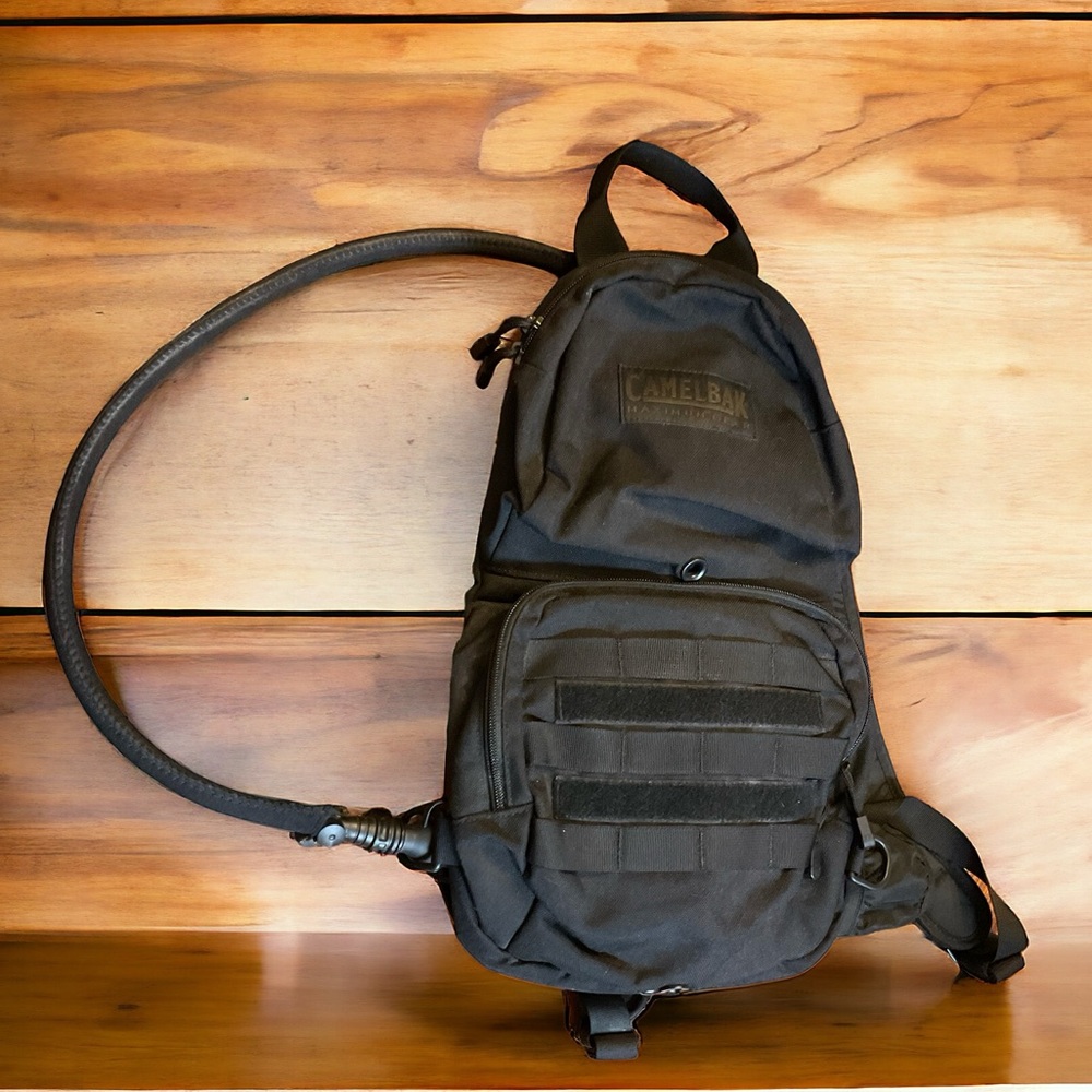 Camelbak Maximum Gear Hydration Adjustable Strap … - image 1